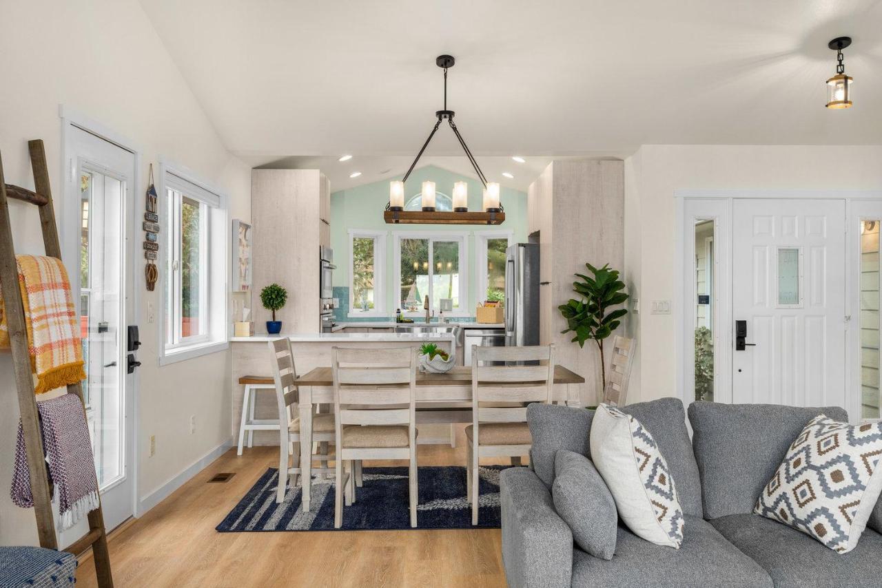 @ Marbella Lane - Wave House, Your Oceanfront Retreat! Оук Харбър Екстериор снимка